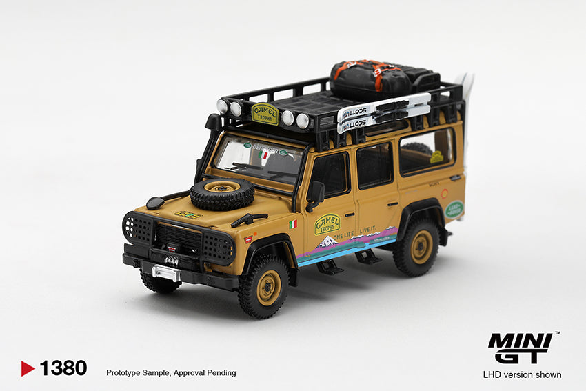 [Pre Order] Mini GT 1:64 Land Rover Defender 110 1998 Camel Trophy Tierra del Fuego CT.24 Italy - MGT01380